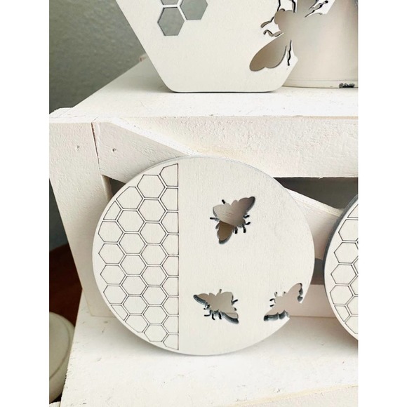 Set Of 4 White Farmhouse Inspired Bee Themed Wood Coasters - Picture 5 of 5
